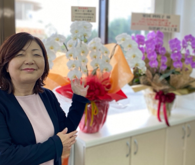 紅白の蘭の花が咲きました＼(^o^)／ トーヨー建材のブログ 写真4