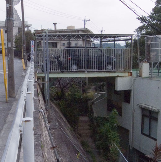 玉陵へ