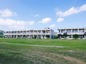 旧湧川小中学校