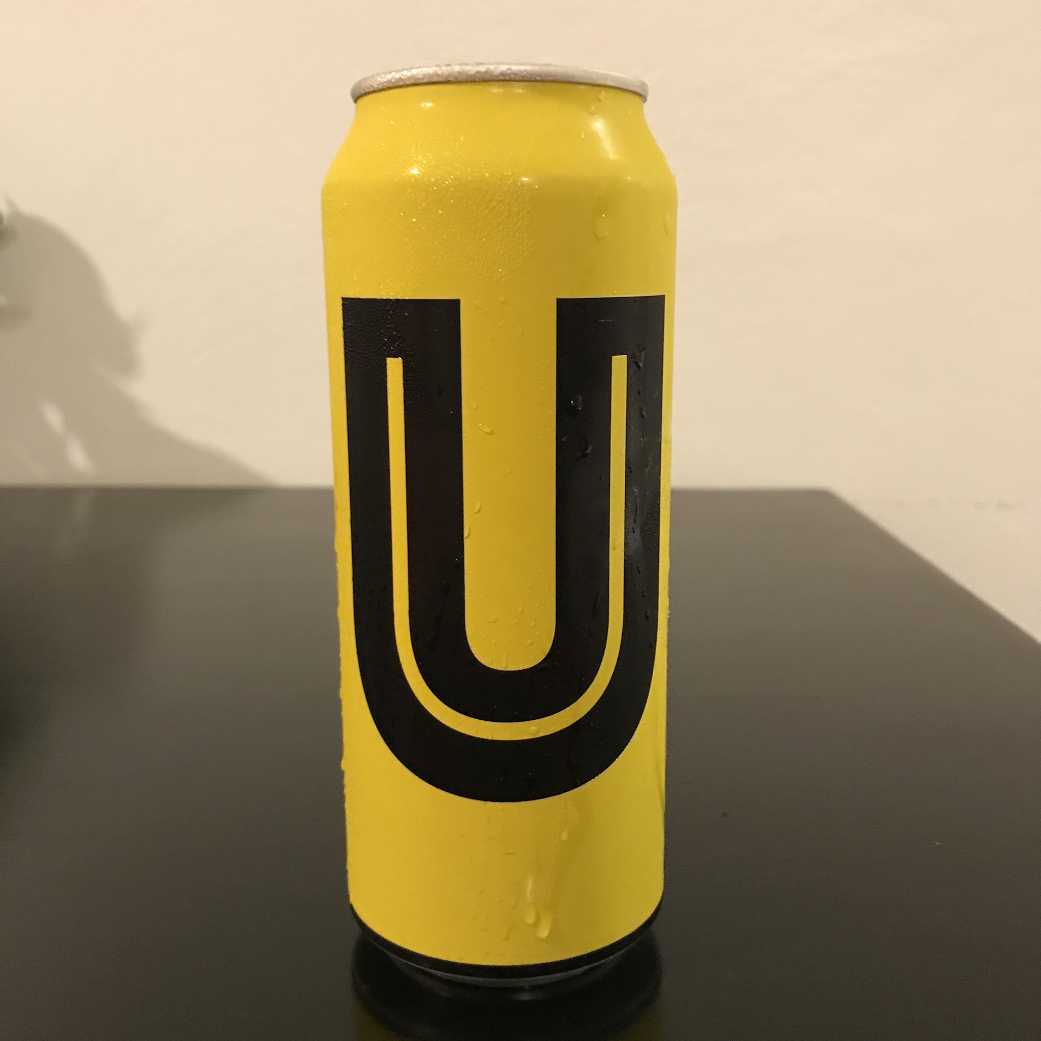タイで有名なシンハービールが新商品を発売!その名は「Uビール」。 タイで有名なシンハービールが新商品を発売!その名は「Uビール」。