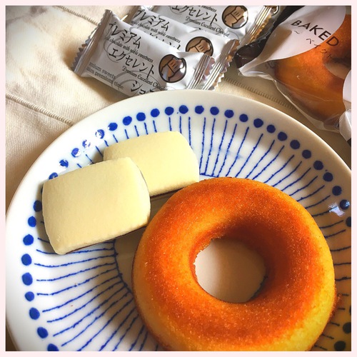 美味しいお土産どっさりー。 美味しいお土産どっさりー。