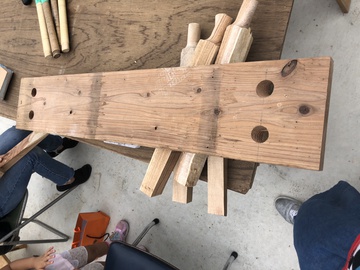 くぎを使わない椅子作り