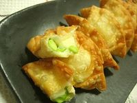 枝豆とチーズの揚げ餃子