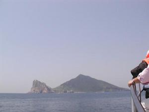 亀山島
