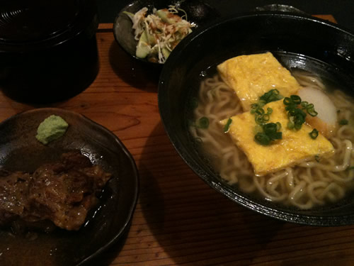 沖縄そばと餃子の店 むかいや
