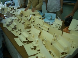 子供たちと折り紙建築