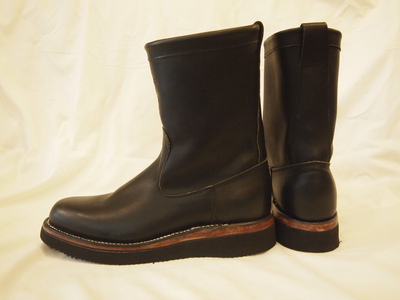 CUSTOM BOOTS