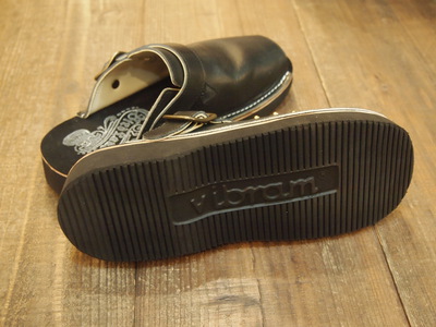 BLS-004 BUCKLE SANDAL