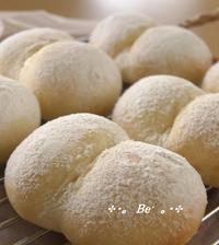 ✣。白ゴマブレッド。✣