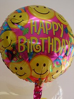 お誕生会の飾り付けに