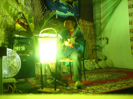 今年初　ＬＩＶＥ