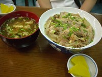ソーメンチャンプルーとソーキ丼(・e・)