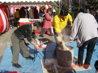 餅つき大会(・e・) 2005/12/18 15:34:15