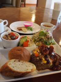 cafe103 オープン以来最短記録！！　１５分でハンバーグが完売しました！ 2016/04/11 12:36:32
