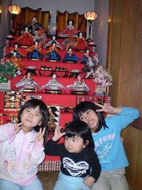 ３人揃ってのひな祭り 2011/03/04 10:14:48