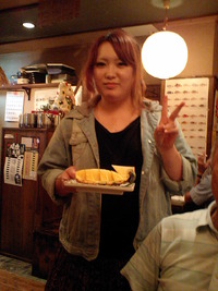 いきつけの居酒屋看板娘