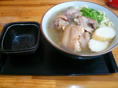昼食in知花食堂！