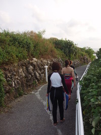 とぼとぼ。。。 2008/08/29 05:45:00