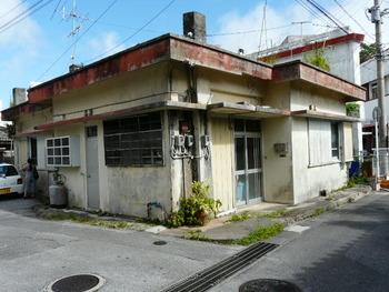 沖縄市上地