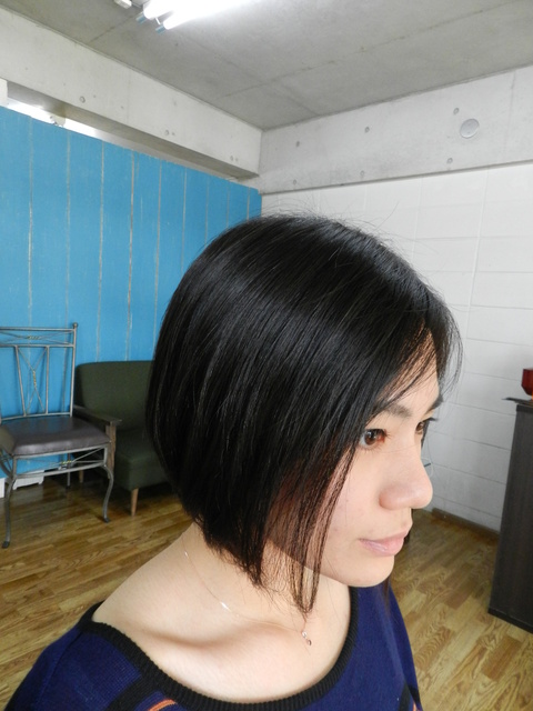重い前下がりから軽いほんのり前下がりボブへ 美容室 エルカミノ