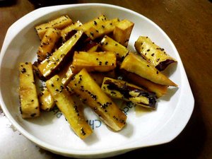 れんこんとほたてのお好み焼きと大学いも