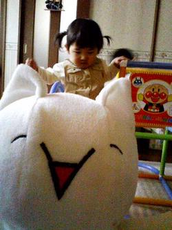 あいちゃんとぽぽちゃんの子守