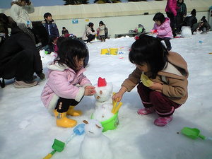 ひらぱーで雪あそび