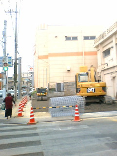 跡形もなく、、