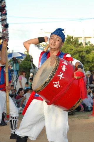 喜友名区青年会（第十五回エイサー祭り2日目）