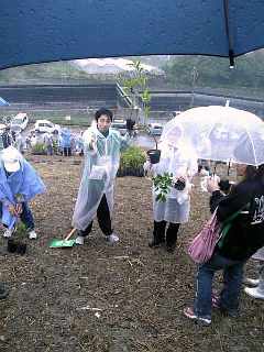 豪雨決行！
