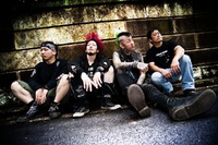 11/30(日)・12/1(月) SLANG・タテタカコ（那覇・Output） 2014/08/28 07:19:00