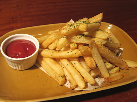 フライドポテト　French fries　５００円