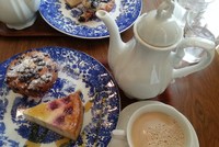 チーズケーキとマフィン、カフェオレ 2013/02/16 22:23:45