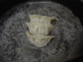餃子の羽根の 研究結果～！！