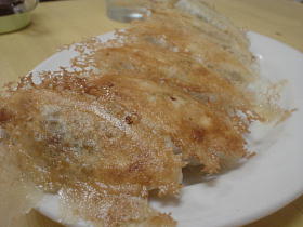 歓迎　萩中店の　餃子～！！