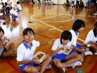 お昼ごはんは