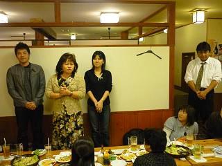 卒業生の壁画＆先生とのお疲れ会