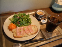 PLOUGHMANSで朝ごはん 2011/09/04 23:10:18
