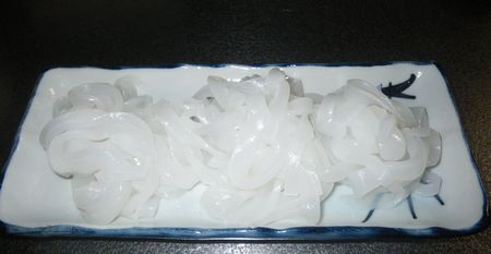 ♪♪  ええっ～～　 こんなバカでかいアオリが食卓に　＼(◎o◎)／　♪♪