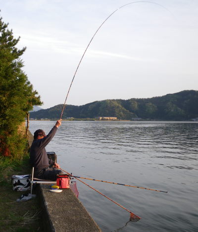 ♪♪♪　他人の釣果を見たら　じっとしてられない・・・・・・　♪♪♪