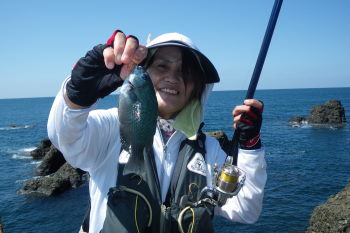 (ー_ー)!!　　釣れません　　(ー_ー)!!
