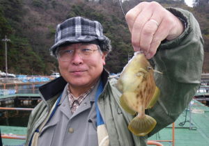 ♪♪　年末恒例の釣り堀でのタイ釣り大会　♪♪