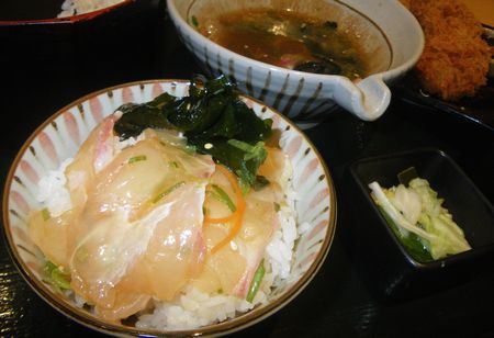 ♪♪   宇和島鯛めし　って？？？？ 　♪♪