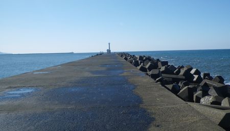 ♪♪ 　　やっぱこの時期　日本海は釣りになりません　♪♪