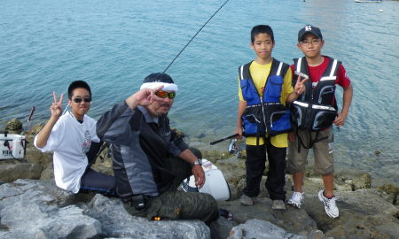 ♪♪　沖縄の孫が友達だけで釣りに行くって情報が…　♪♪
