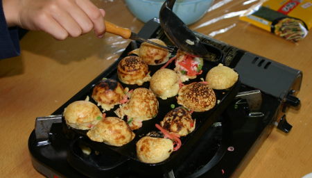 ♪♪　久し振りに大阪名物　たこ焼きを腹いっぱい　♪♪
