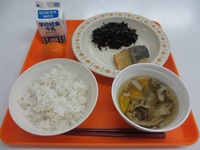 2013/4/12（金）本日の給食メニュー 2013/04/26 17:30:02