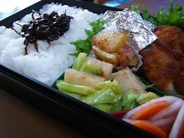 フライドチキン弁当