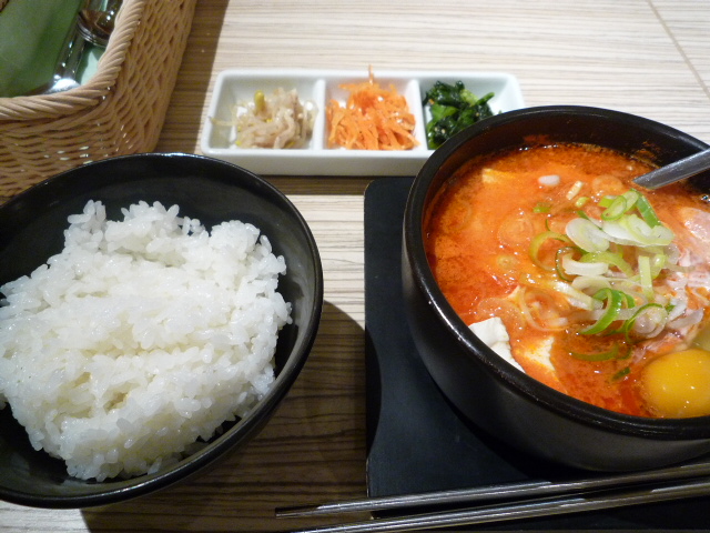 東京純豆腐　沖縄アップルタウン店