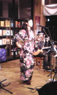 上間綾乃ライブ 初神戸 2011/04/16 12:51:41